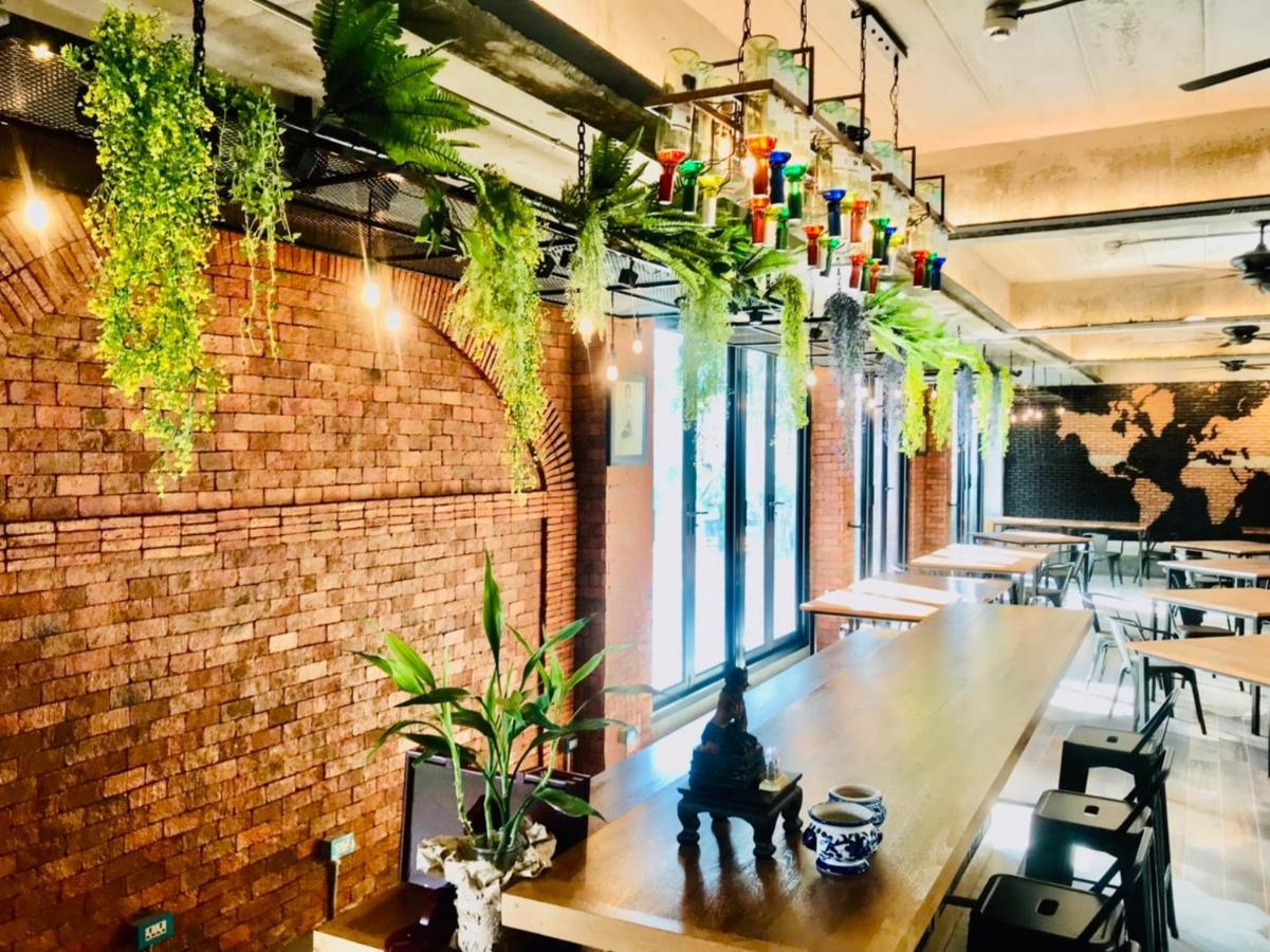 Loft 202 Hotel Бангкок Экстерьер фото