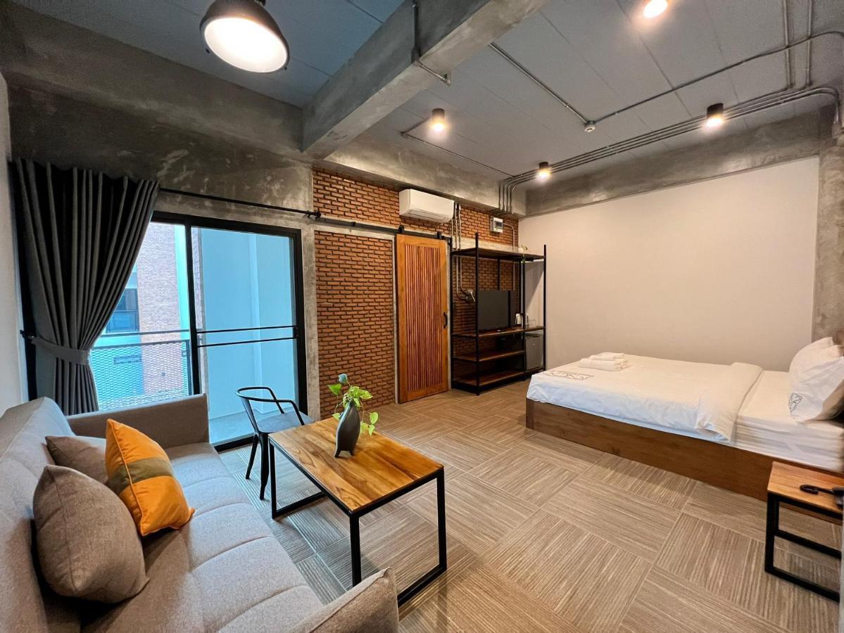 Loft 202 Hotel Бангкок Экстерьер фото